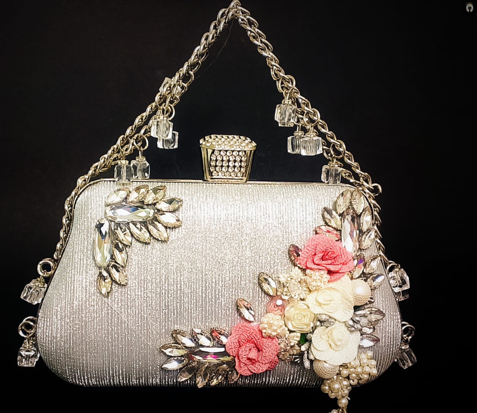 Sophisticated Splendor - Image 2